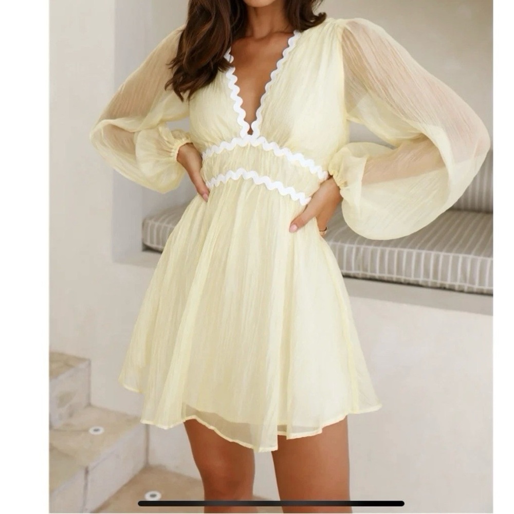 Pearl + Sea Yellow V-Neck Mini Dress Size 2 Flowy Long Sleeve